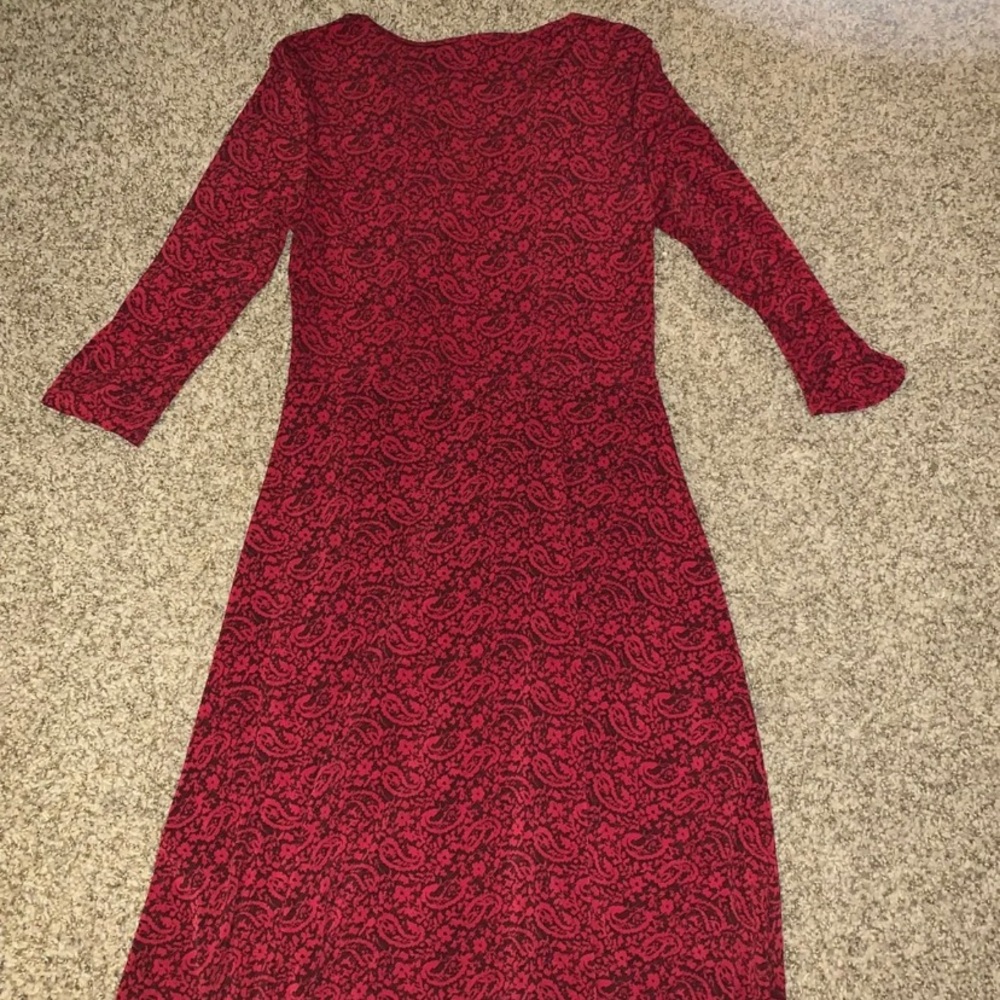 Red midi dress - Picture 2 of 4